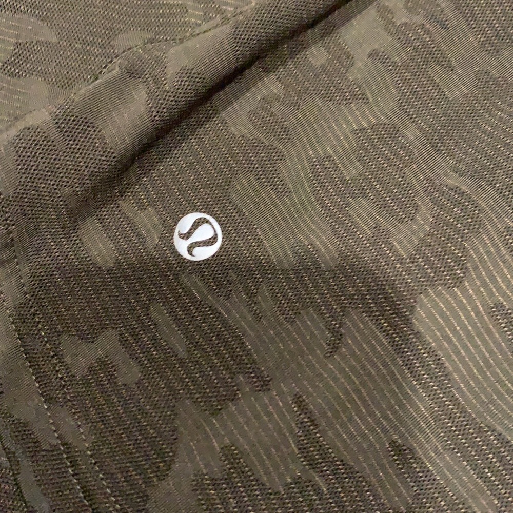 Lululemon Shirt - Picture 3 of 3